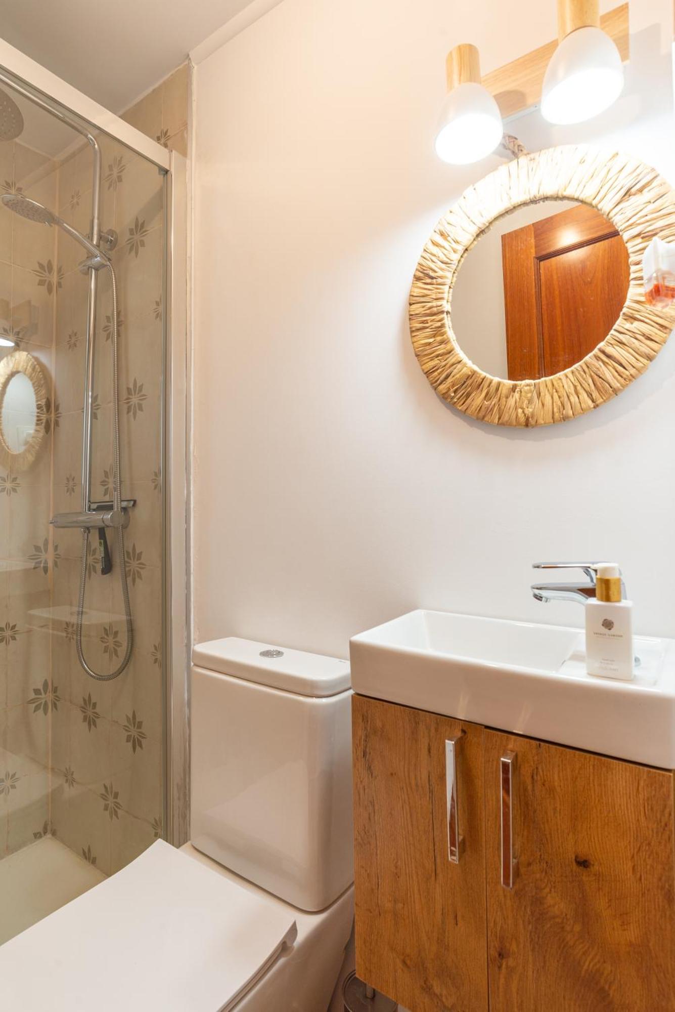 Villa Valentina - Renovated On Los Alamos Beach トレモリノス エクステリア 写真