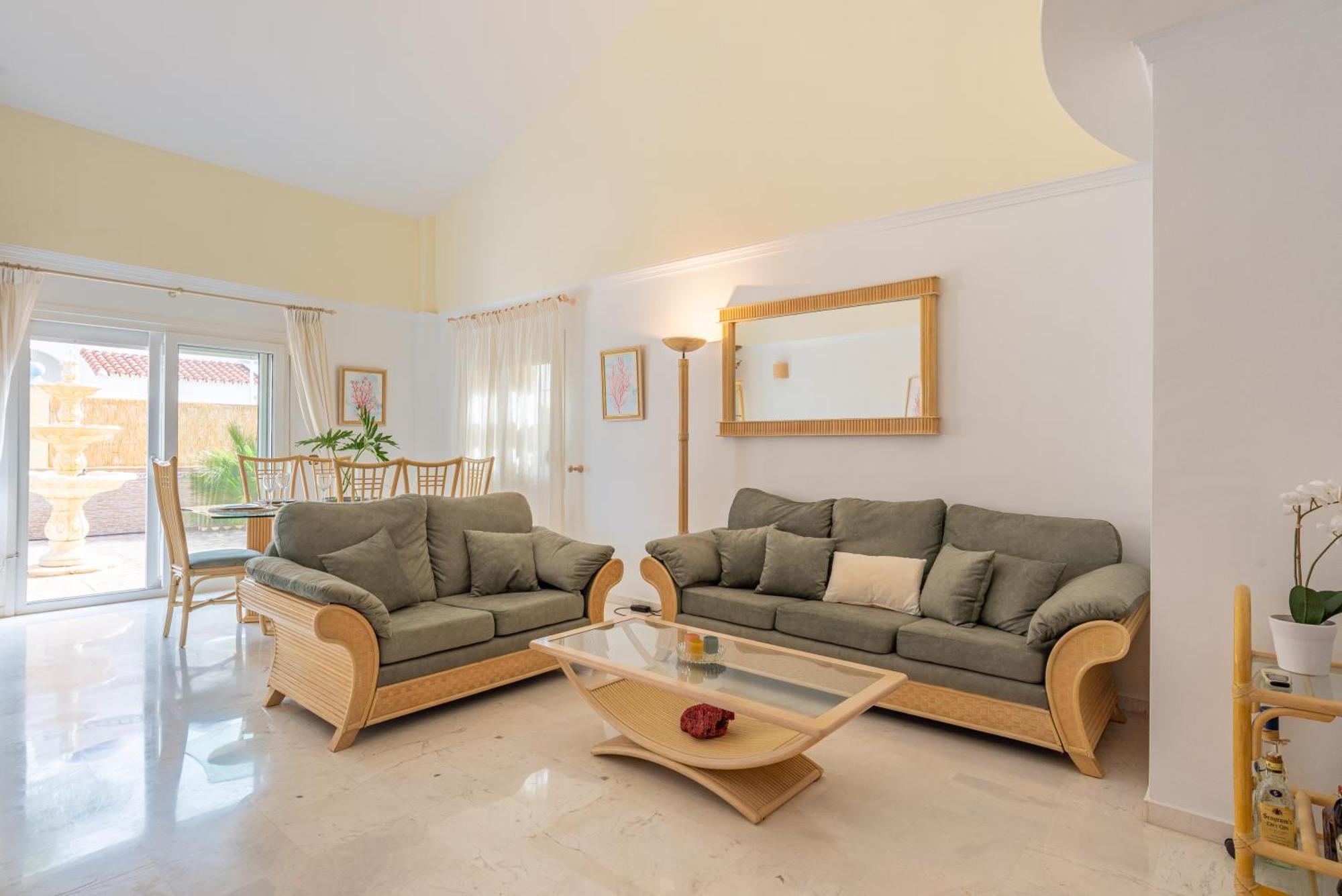 Villa Valentina - Renovated On Los Alamos Beach トレモリノス エクステリア 写真